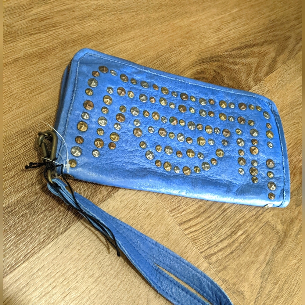 NWOT! VIOLA CASTELLANI🔥 Wristlet